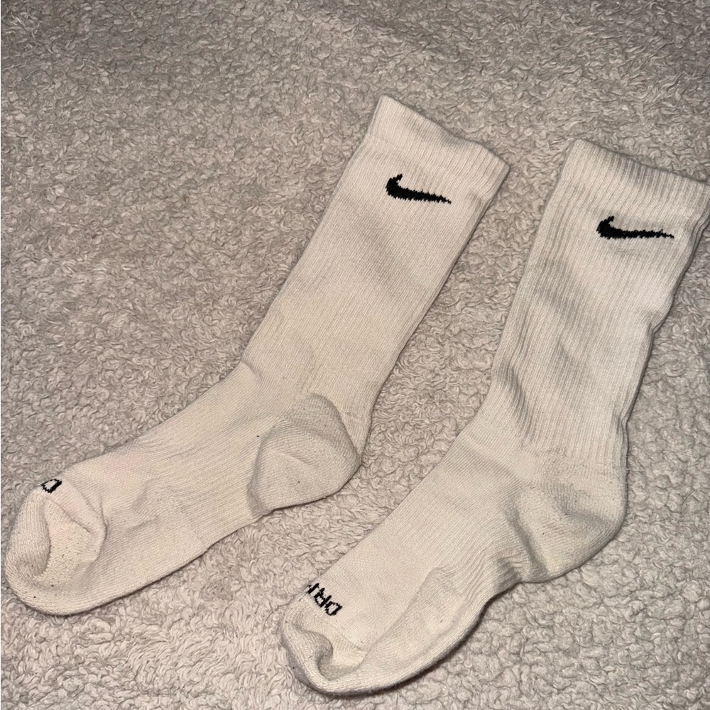 Off white nike crew socks